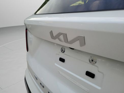 Certified 2022 Kia Sorento S FWD image 30