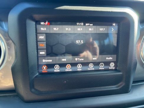 Used 2018 Jeep Wrangler Unlimited Sahara w/ Dual Top Group image 14