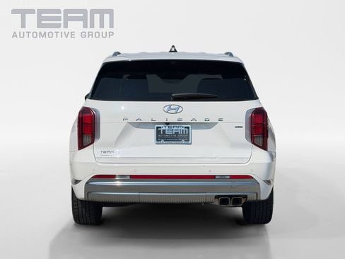 Used 2024 Hyundai Palisade Calligraphy AWD/4WD image 6