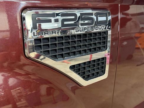 Used 2009 Ford F250 Lariat image 11
