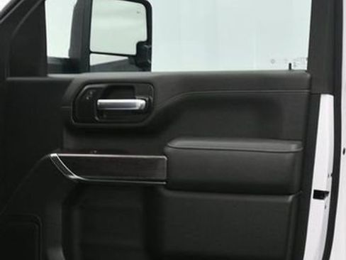 Used 2023 Chevrolet Silverado 2500 LTZ w/ Safety Package AWD/4WD image 9