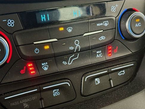 Certified 2017 Ford C-MAX SE w/ Equipment Group 201A image 19