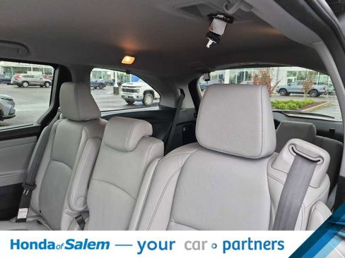 Used 2024 Honda Odyssey EX-L image 13