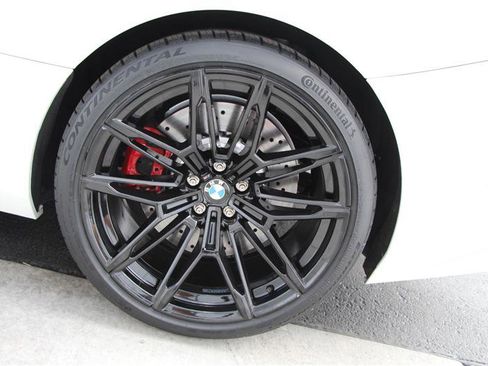 Used 2024 BMW M2 w/ Carbon Package image 33