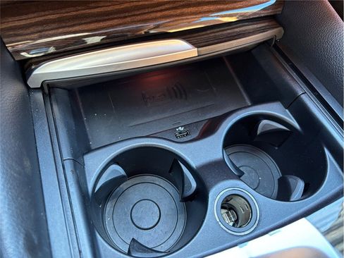 Used 2021 BMW 530i xDrive w/ Premium Package image 37