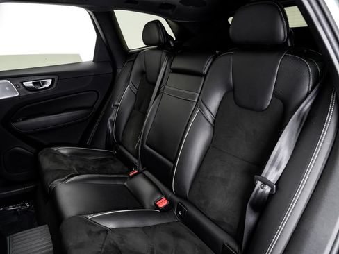Used 2019 Volvo XC60 T8 R-Design w/ Advanced Package AWD/4WD image 25