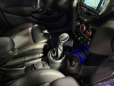Used 2018 MINI Cooper S FWD image 42
