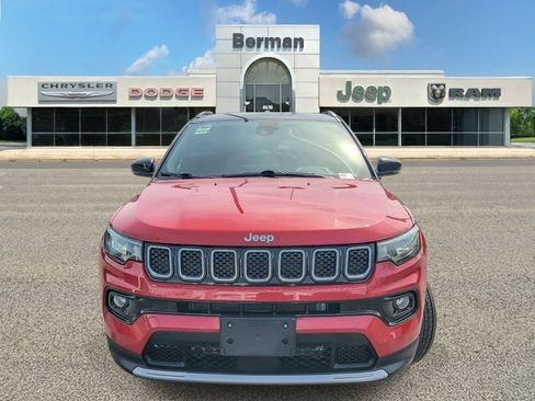 Certified 2023 Jeep Compass Limited AWD/4WD image 5