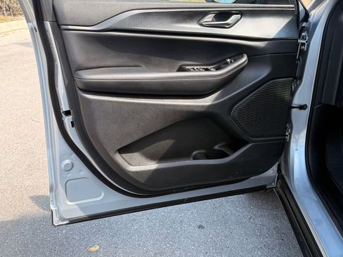 New 2026 Jeep Grand Cherokee L Laredo RWD image 27