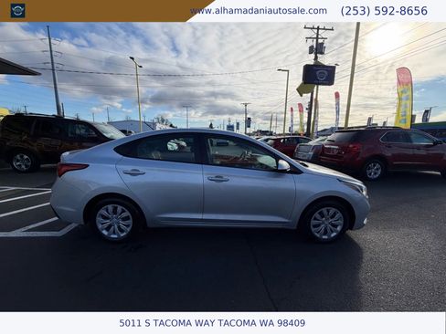 Used 2021 Hyundai Accent SE image 4