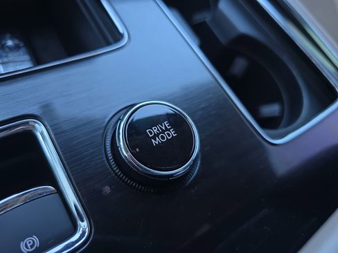 Used 2022 Lincoln Aviator Reserve w/ Elements Package Plus image 37