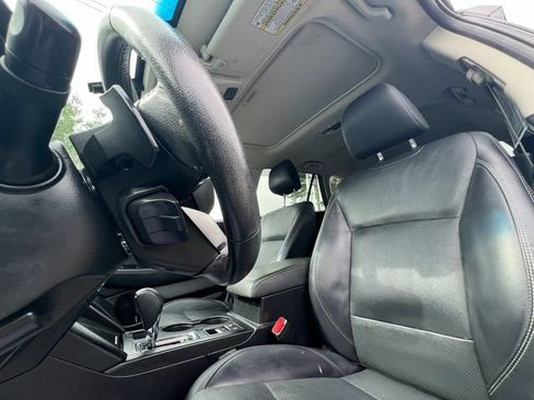 Used 2018 Subaru Outback 2.5i Limited AWD/4WD image 12