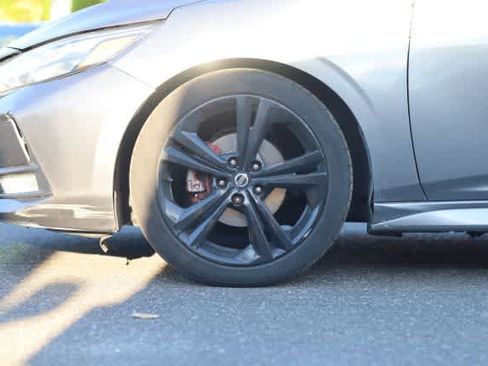 Used 2020 Nissan Sentra SR image 24