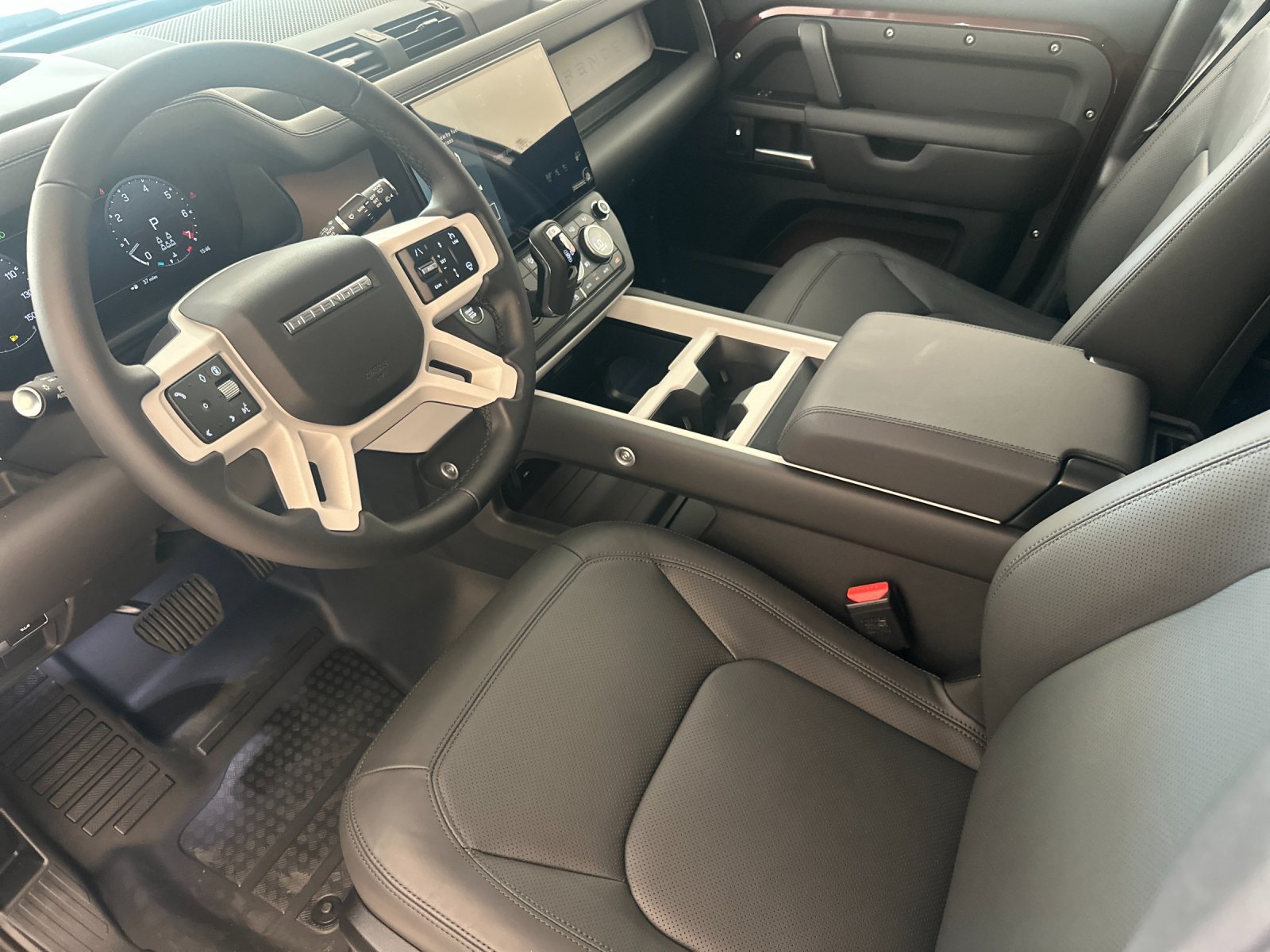 New 2026 Land Rover Defender 130 S AWD/4WD image 10