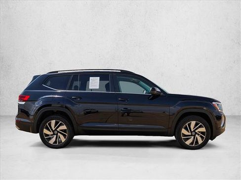 Used 2026 Volkswagen Atlas SE AWD/4WD image 4