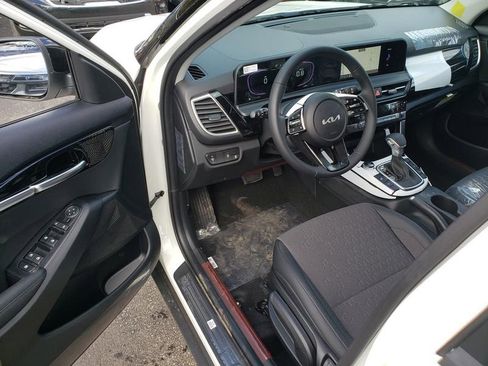 New 2026 Kia Seltos S AWD/4WD image 6