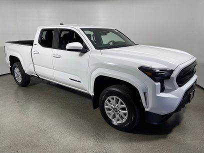 New 2025 Toyota Tacoma SR5