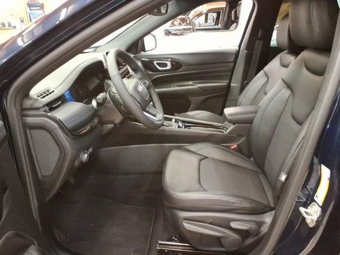 New 2026 Jeep Compass Latitude AWD/4WD image 8