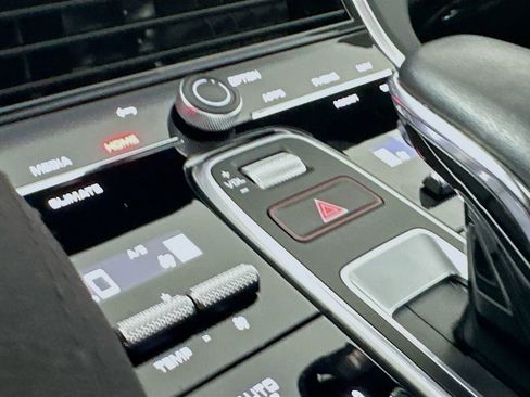 Certified 2023 Porsche Panamera 4 image 18