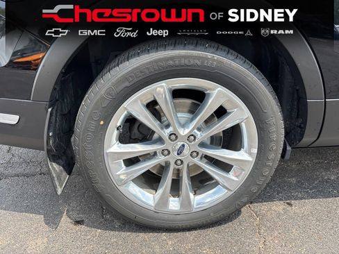 Used 2018 Ford Explorer Limited w/ Equipment Group 301A FWD image 11