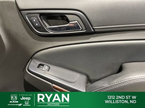 Used 2017 GMC Yukon XL SLT image 34