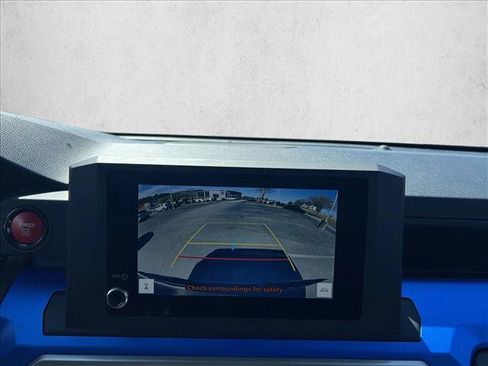 Certified 2025 Toyota Tacoma TRD Off-Road image 14