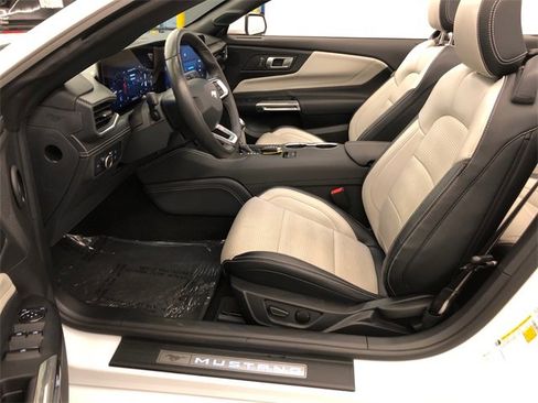 Used 2024 Ford Mustang Premium image 27