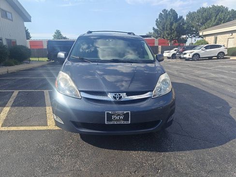 Used 2010 Toyota Sienna AWD image 7