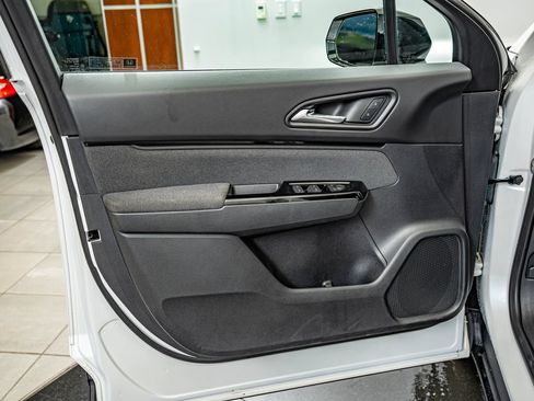 Used 2024 Honda Prologue EX image 18