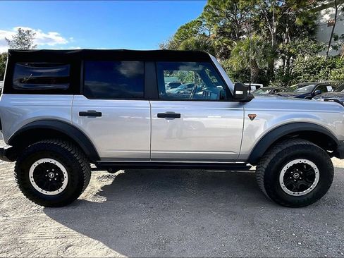 Used 2021 Ford Bronco Badlands image 30