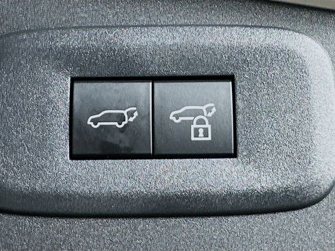 Used 2024 Lexus RZ 300e Premium w/ Technology Package image 29