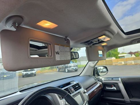 Used 2016 Toyota 4Runner Limited image 13