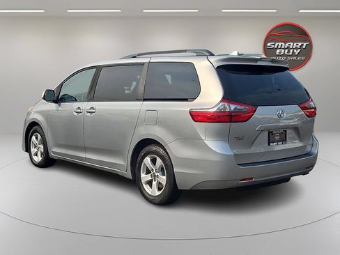 Used 2020 Toyota Sienna LE FWD image 7