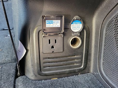 Used 2018 Toyota 4Runner Limited image 7