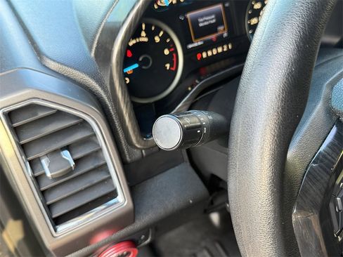 Used 2016 Ford F150 XLT w/ Trailer Tow Package image 19