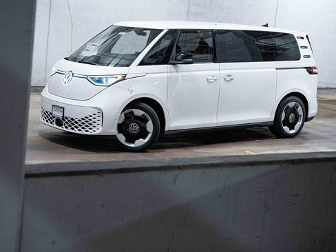 New 2025 Volkswagen ID. Buzz Pro S image 1