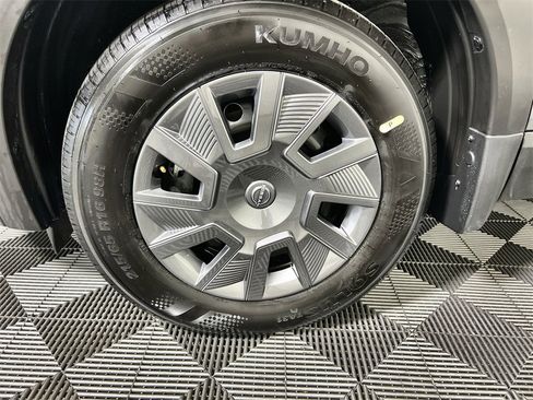 New 2026 Nissan Kicks S image 18