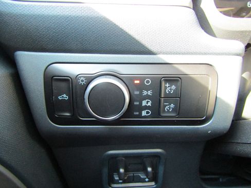 Certified 2024 Ford Maverick XLT w/ XLT Luxury Package image 25