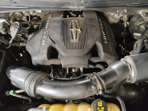 Used 2018 Lincoln Navigator Reserve w/ Technology Package image 30