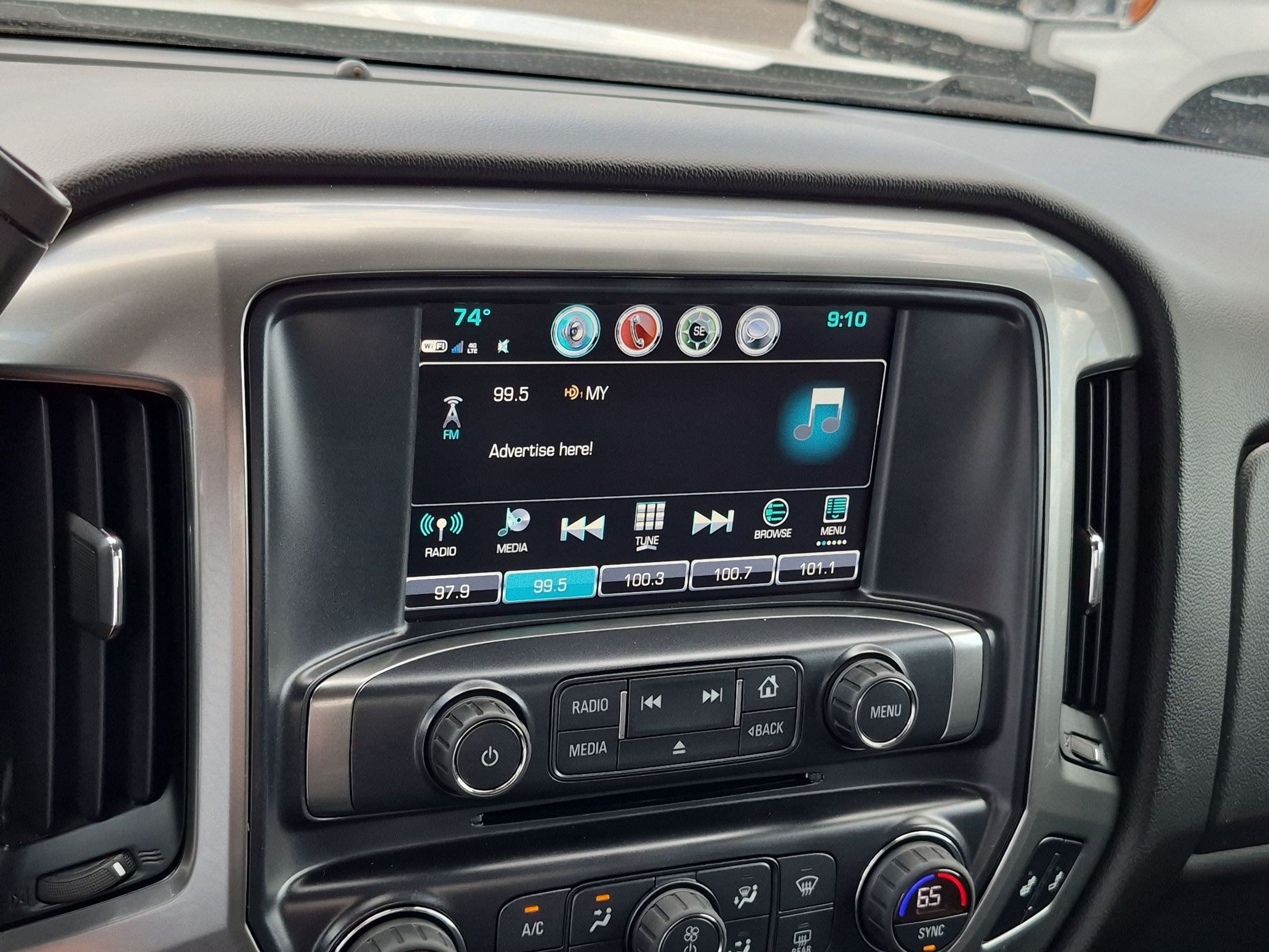 Used 2018 Chevrolet Silverado 1500 LT w/ All Star Edition AWD/4WD image 21