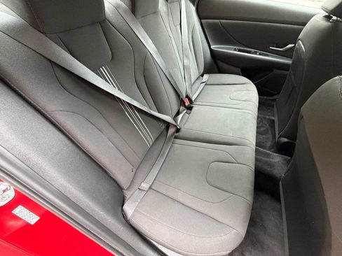 Used 2021 Hyundai Elantra SEL w/ Convenience Package FWD image 18