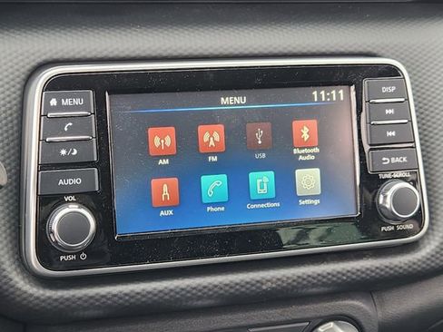 New 2025 Nissan Kicks Play S image 12