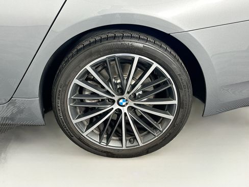 Used 2023 BMW 530i w/ Premium Package image 11