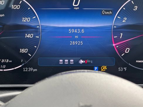 Used 2025 Mercedes-Benz C 300 Sedan image 26