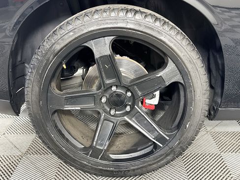 Used 2018 Dodge Challenger R/T w/ Blacktop Package RWD image 43