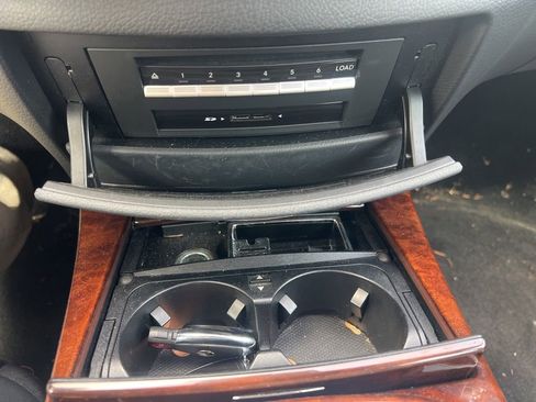 Used 2010 Mercedes-Benz S 550 image 10