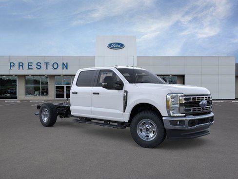 New 2026 Ford F350 XL AWD/4WD image 8