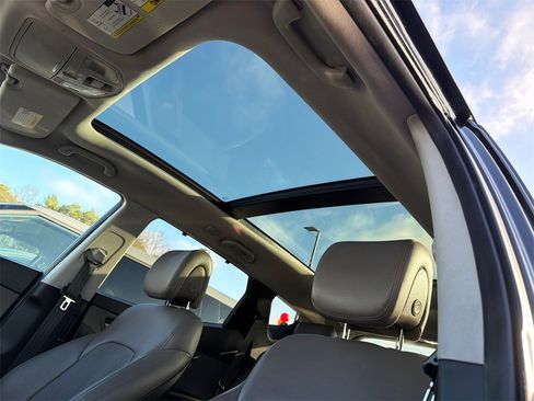 Used 2017 Hyundai Santa Fe Sport image 33