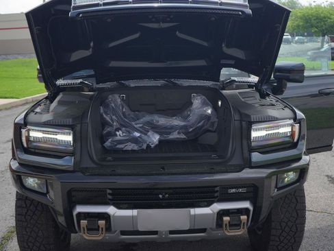 New 2025 GMC Hummer EV 2X w/ Extreme Off-Road Package image 8