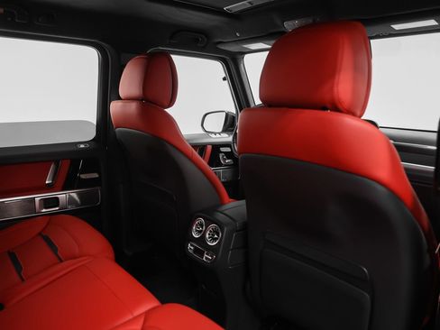 Used 2023 Mercedes-Benz G 63 AMG 4MATIC image 31